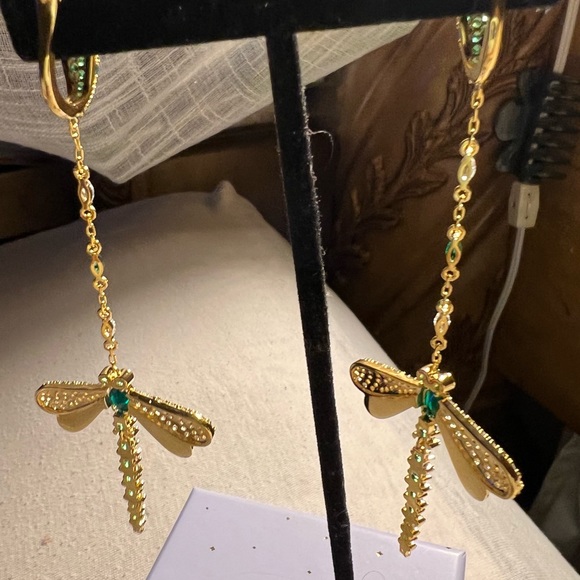 Eye Candy Los Angeles Luxe Collection Green Crystal Statement Earrings NIB!. - Picture 3 of 9